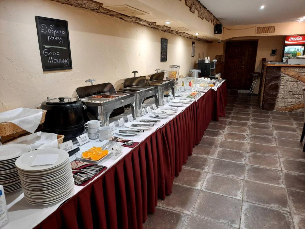Optima Kropyvnytskyi Hotel Ngoại thất bức ảnh