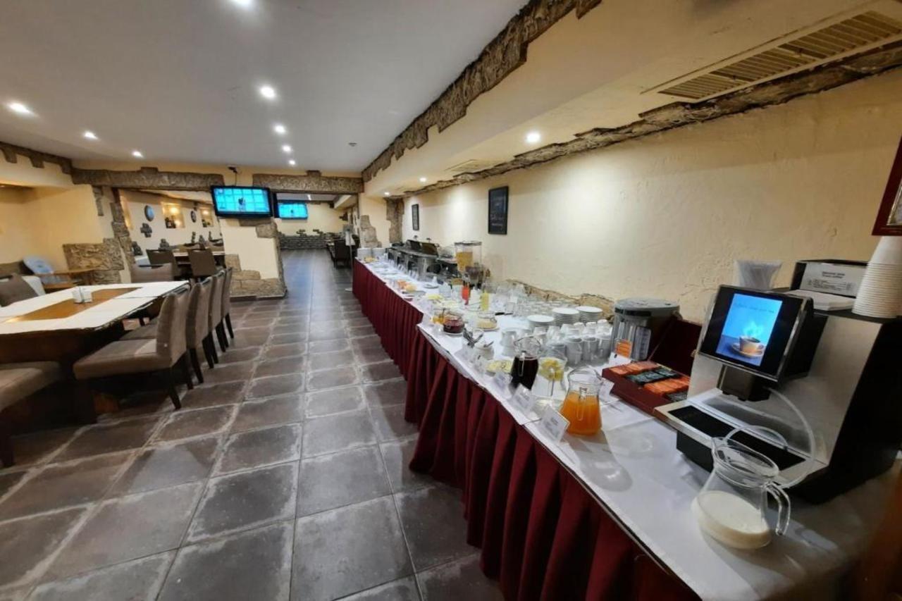 Optima Kropyvnytskyi Hotel Ngoại thất bức ảnh