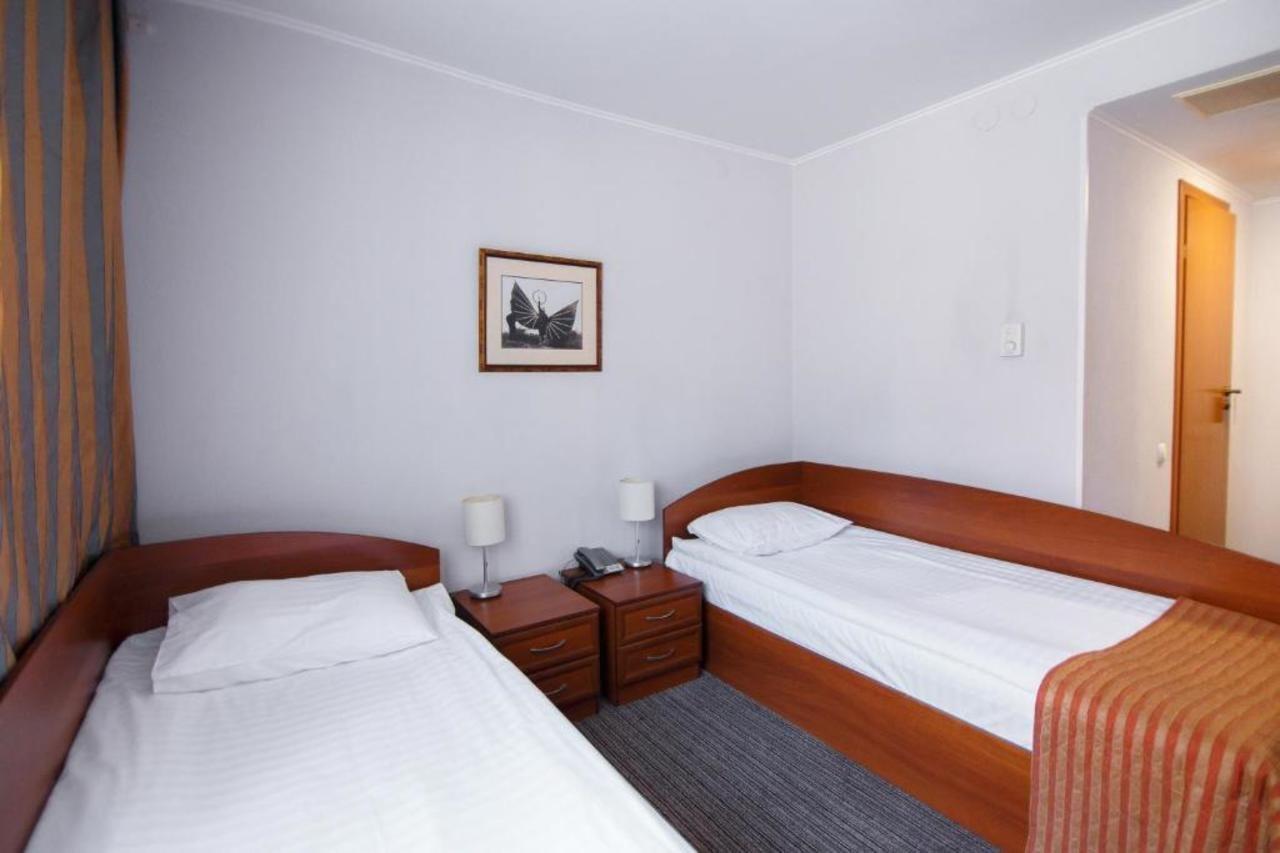 Optima Kropyvnytskyi Hotel Ngoại thất bức ảnh