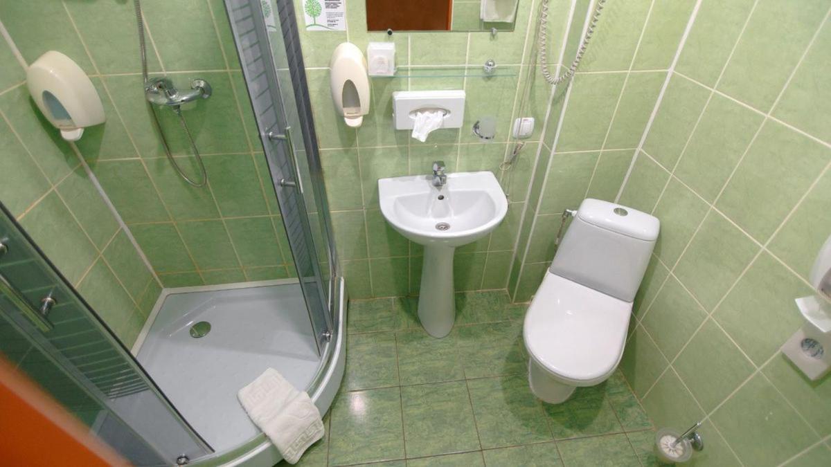 Optima Kropyvnytskyi Hotel Ngoại thất bức ảnh