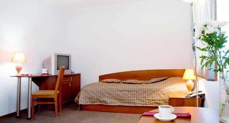 Optima Kropyvnytskyi Hotel Ngoại thất bức ảnh