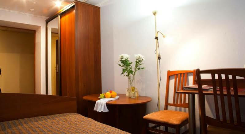 Optima Kropyvnytskyi Hotel Ngoại thất bức ảnh